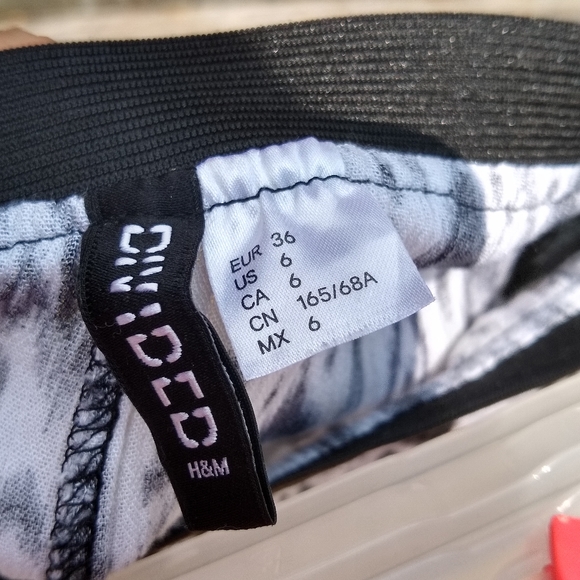 H&M Maxi Skirt Feather Print sz 6 - Picture 6 of 6